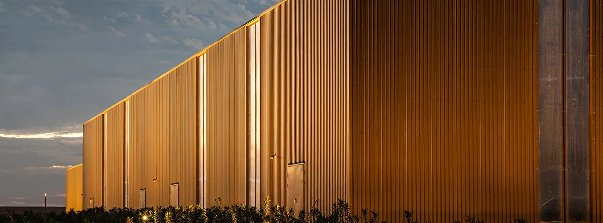 1350x500px-Dakar-Exposition-Centre-D