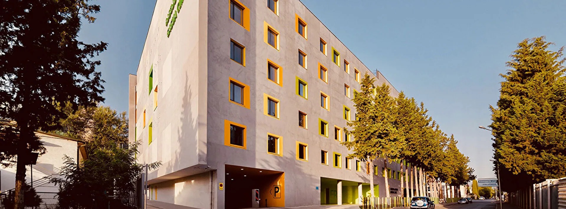 1350x500px-Gagua-Clinic-D
